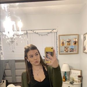 Meet your Posher, Elyse